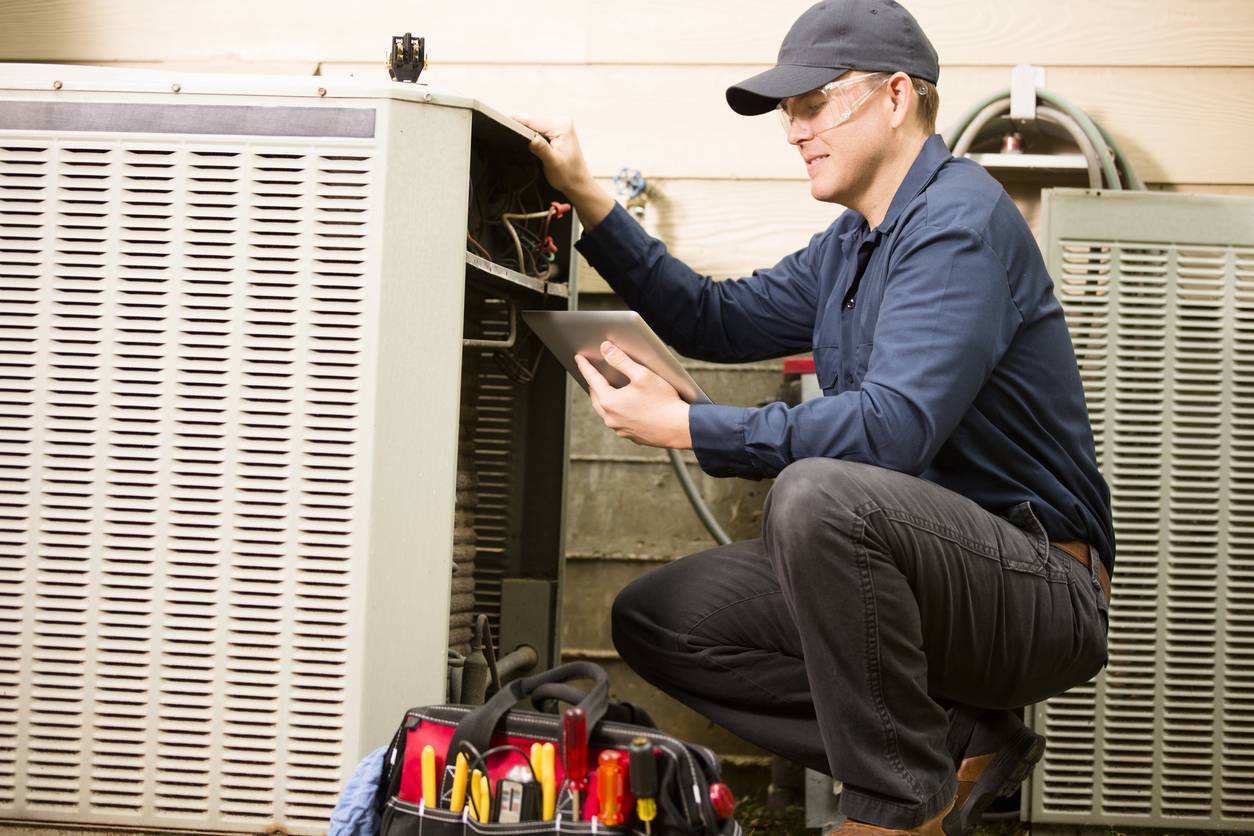 Heat Pump London Engineer Photo